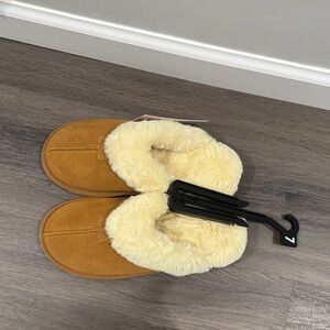 Cozy Tan and Cream Women's Slippers